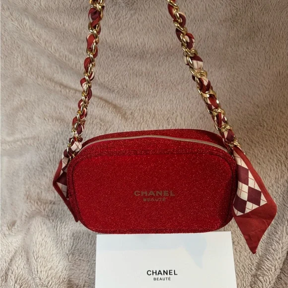 Chanel GWP Pouch Red Upscaled with Chain Shoulder Bag - Picture 2 of 4
